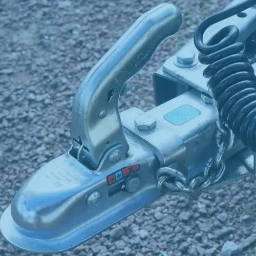 Vergeet niet de oplooprem van je aanhanger. Ook de oplooprem van een aanhanger moet gekeurd worden.