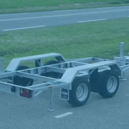 Het gehele chassis van een aanhanger moet gekeurd worden